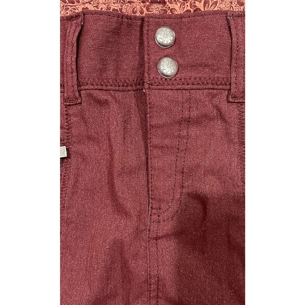 Womens Athleta Passage Skirt Sz 2 Port Wine Athleisure Active Vacation Travel - Picture 11 of 11